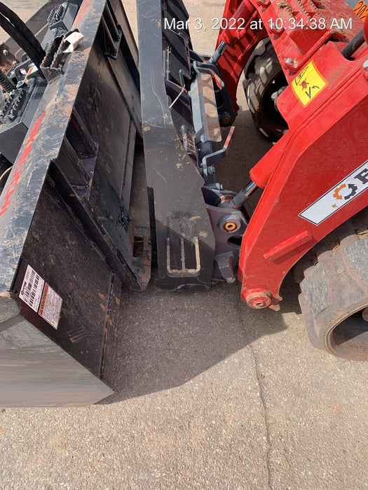 2021 PALADIN 48" Pallet Forks - Paladin