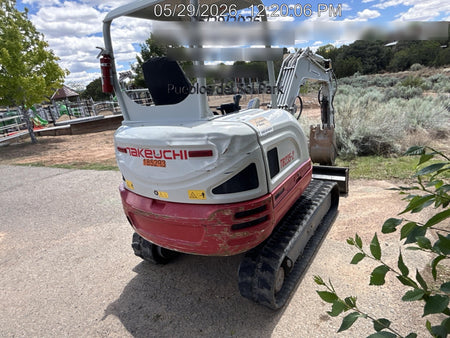 2021 TAKEUCHI TB235-2R