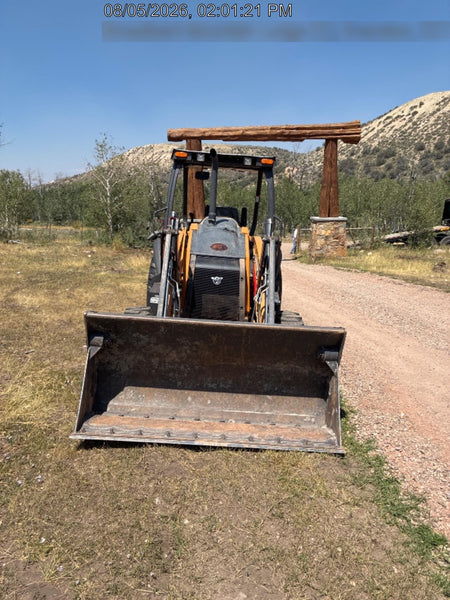 2023 CASE 570N EP