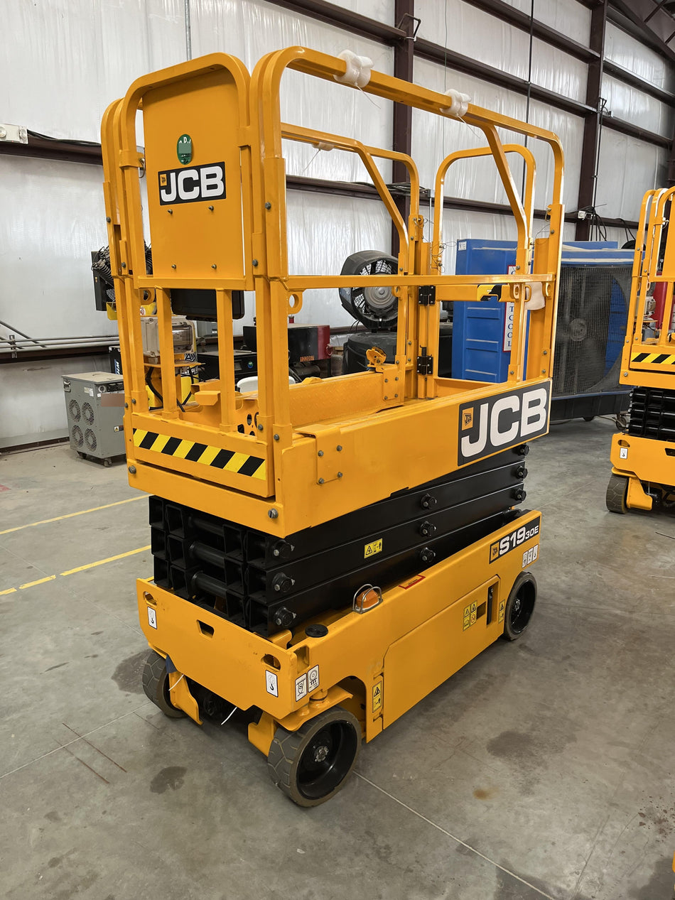 2023 JCB S1930E