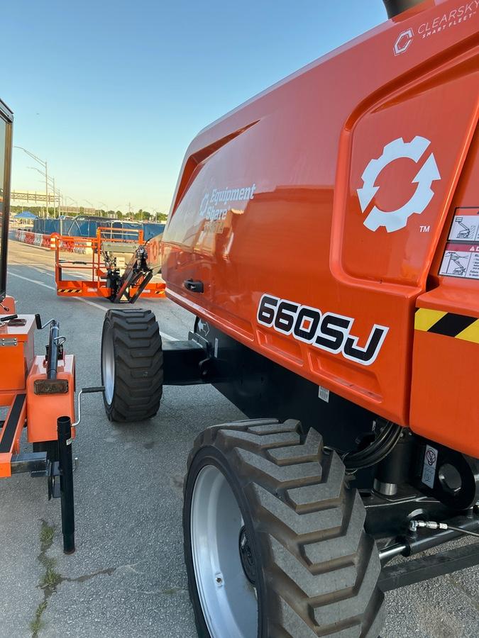 2025 JLG 660SJ