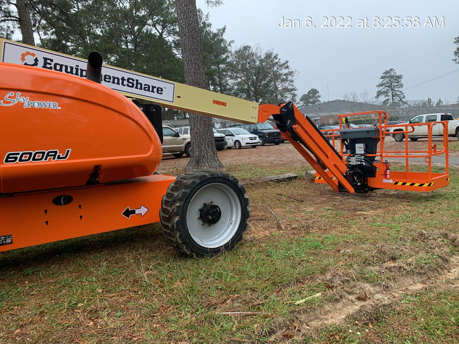 2021 JLG 600AJ