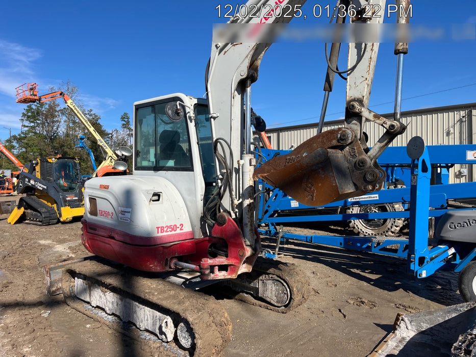 2020 Takeuchi TB250-2C Cab/Heat/Air, Rubber Tracks, Manual TAG QC