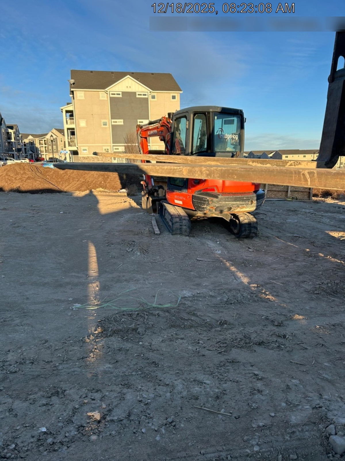 2021 JLG 1075