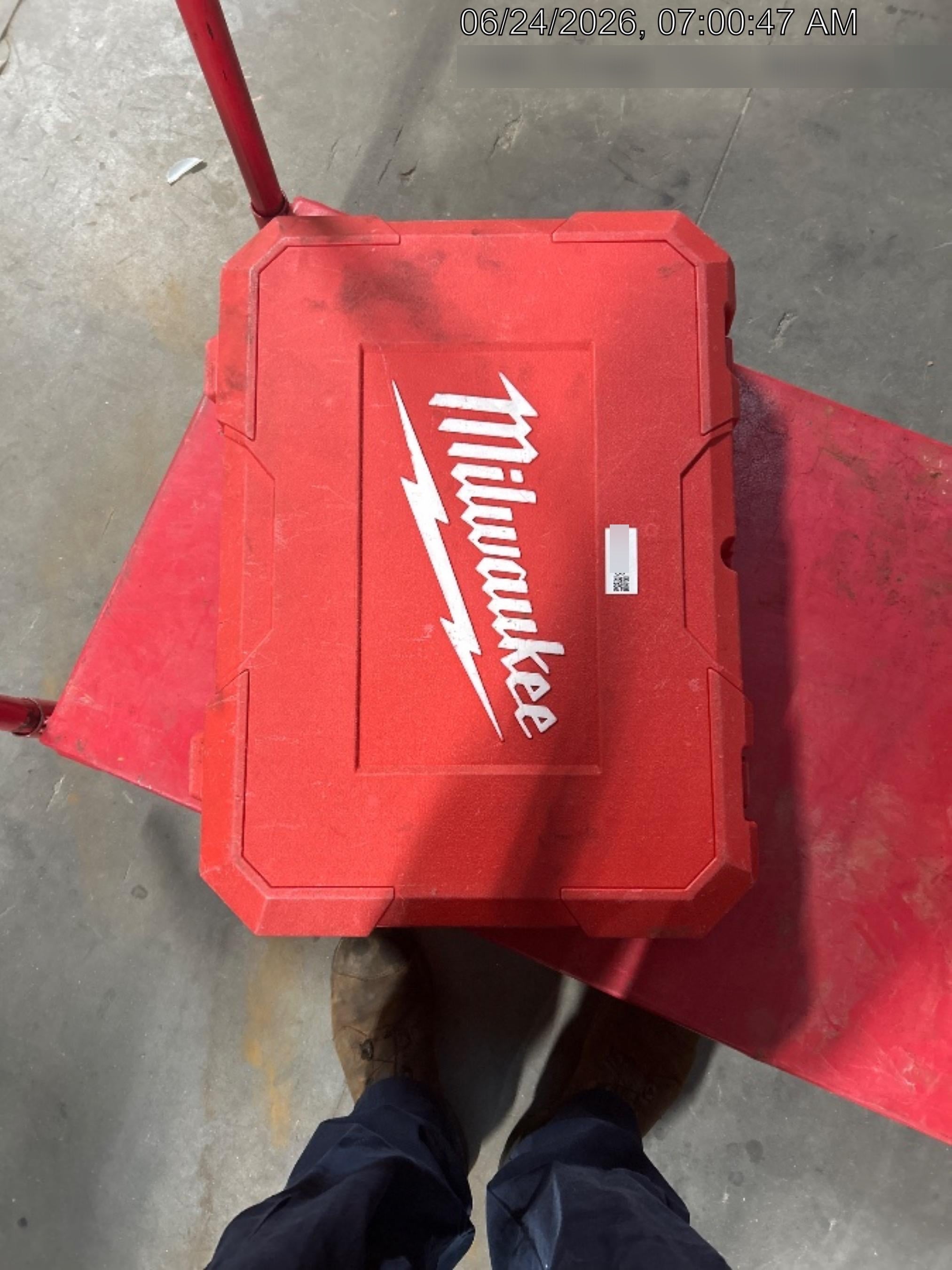 2024 MILWAUKEE 2779-22