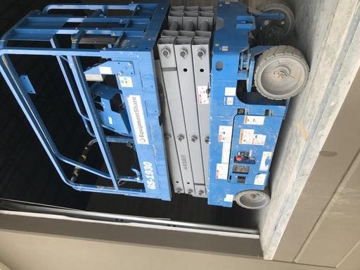 2019 Genie GS-1930 Fixed rails with chain Entry