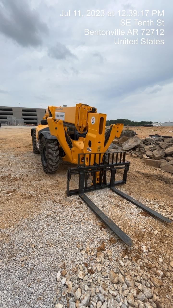 2023 JCB 510-56