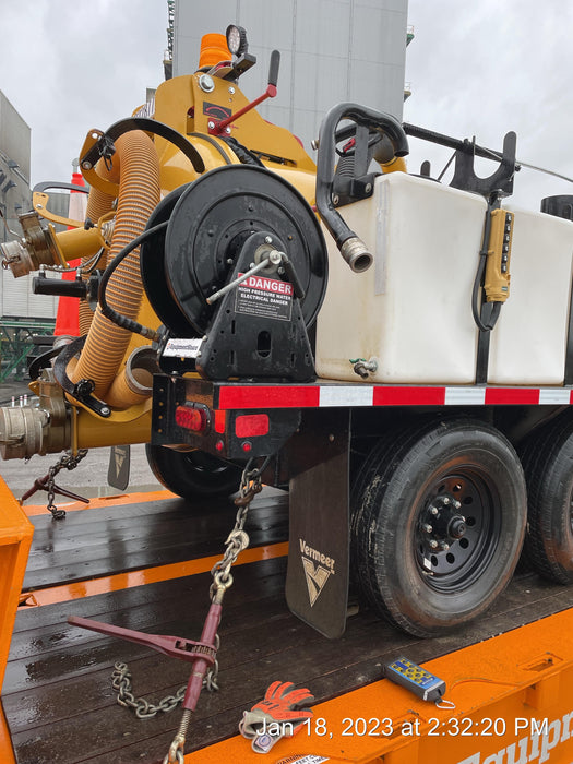 2022 Vac-Tron LP573XDT T4 Koehler Diesel Engine, 500 Gallon Debris Tank, x2 100 Gallon Water Tanks