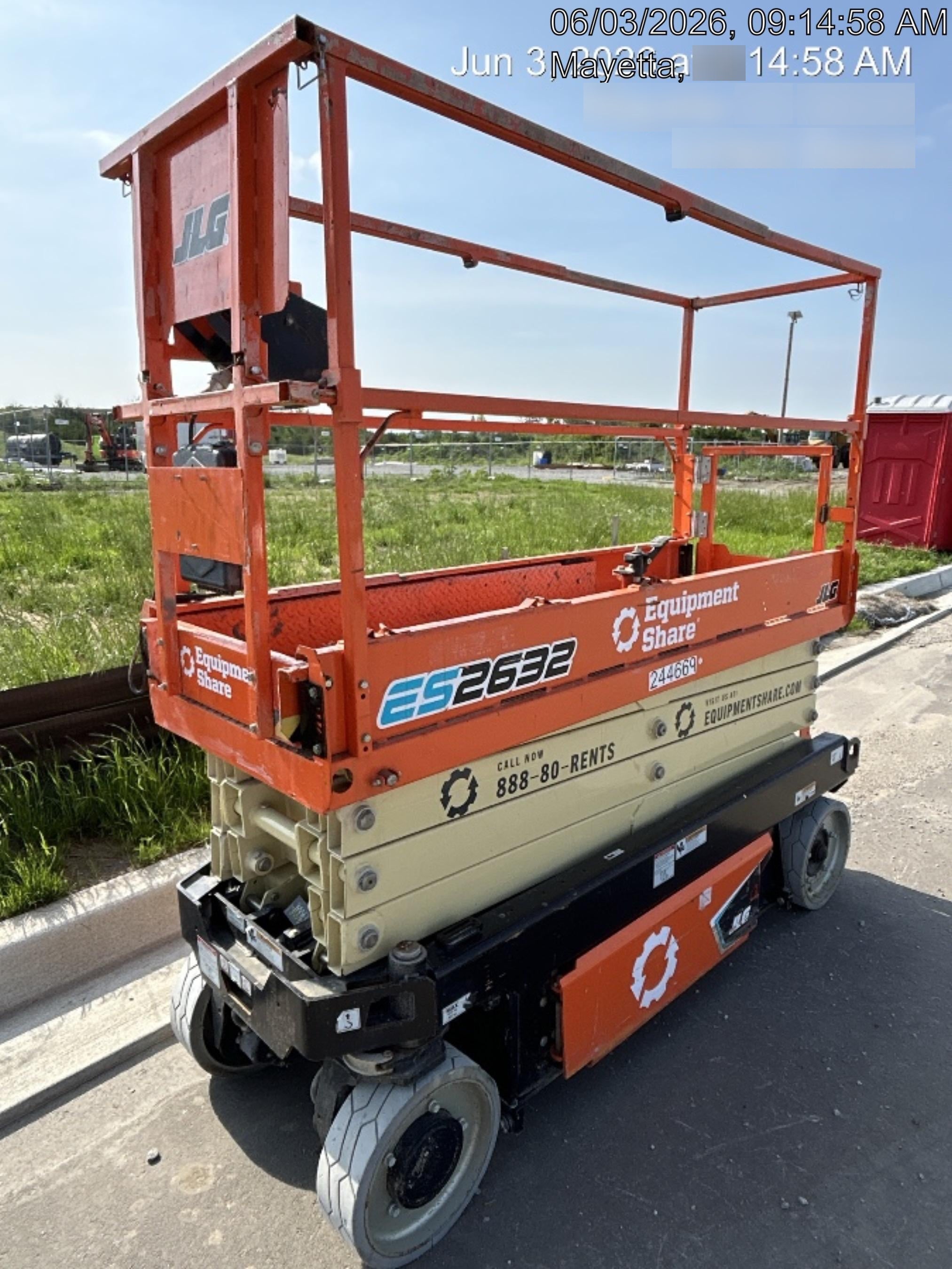 2022 JLG ES2632