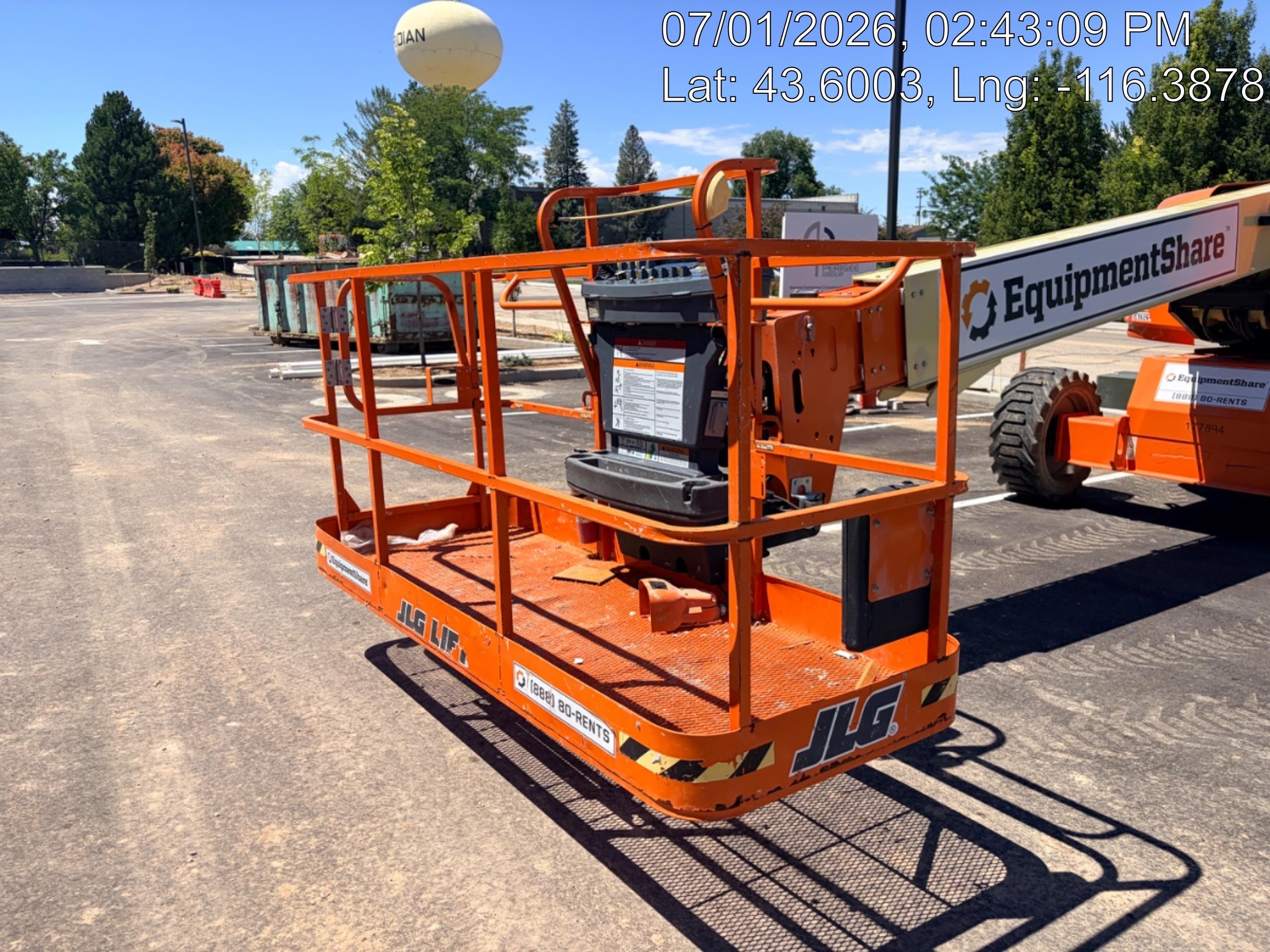 2021 JLG 600S