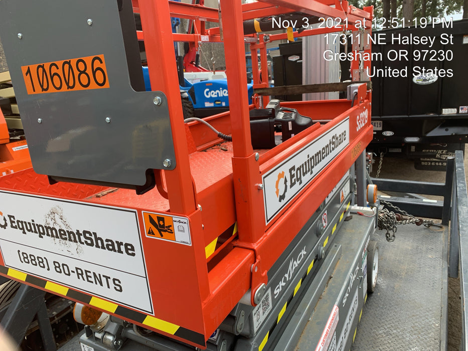 2020 Skyjack SJIII-3219 Solid NM Tires, Half height spring hinged entry gate, Dual Beacons, 800W Inverter