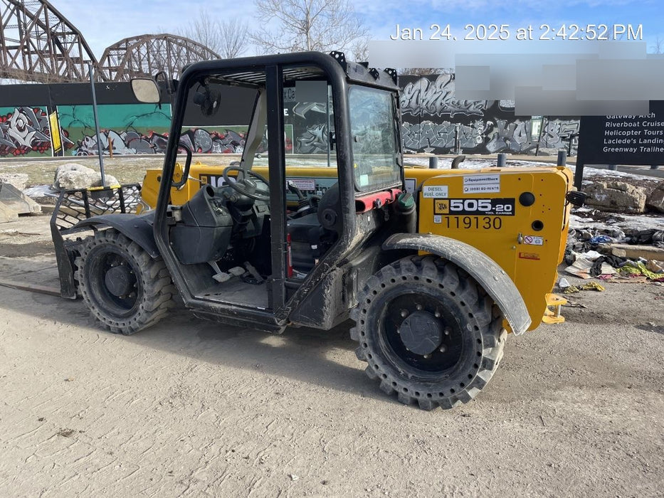 2020 JCB 505-20TC Canopy, Solid Tires, Work Lights, Beacon, Aux Hydraulics, Back up Alarm, ES Decals