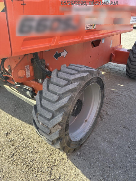 2022 JLG 660SJ