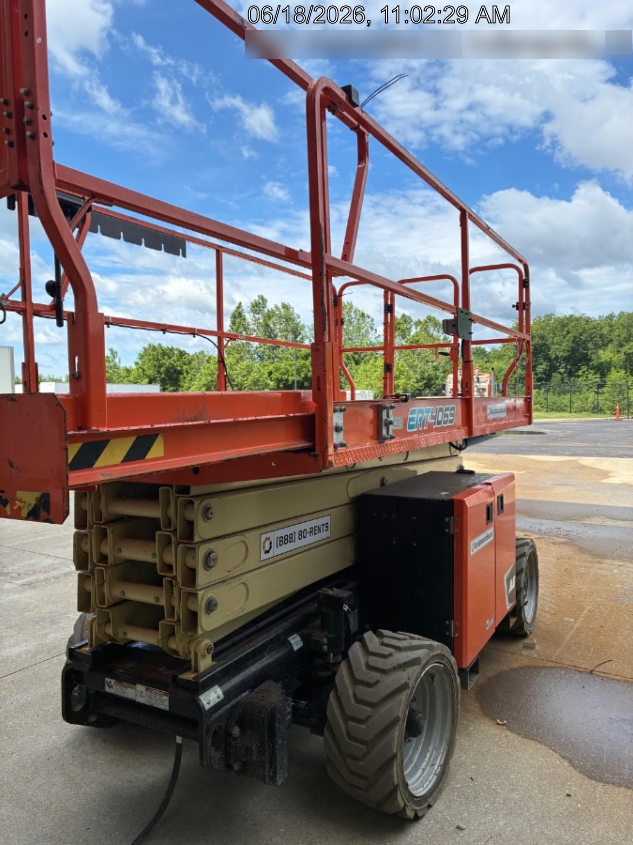 2021 JLG ERT4069
