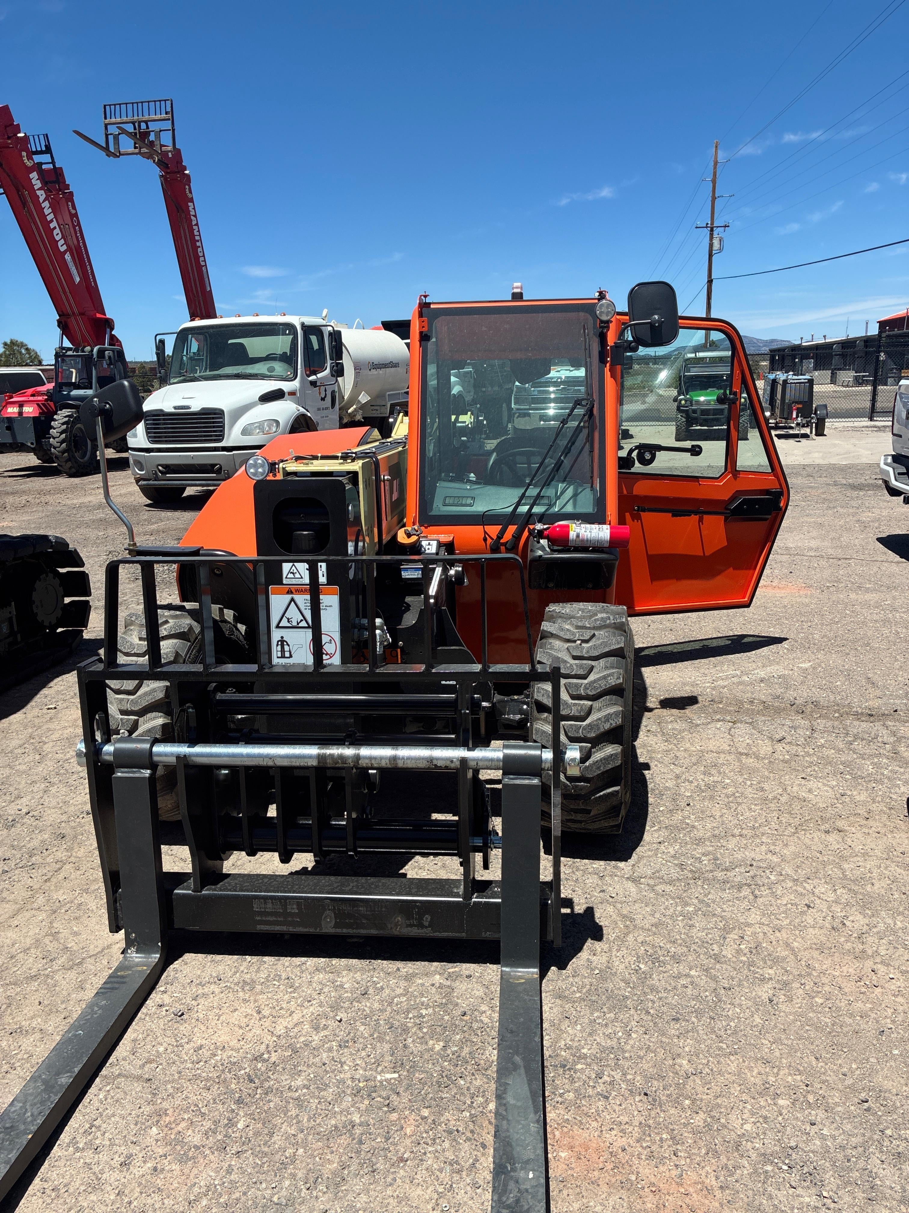2026 JLG 519