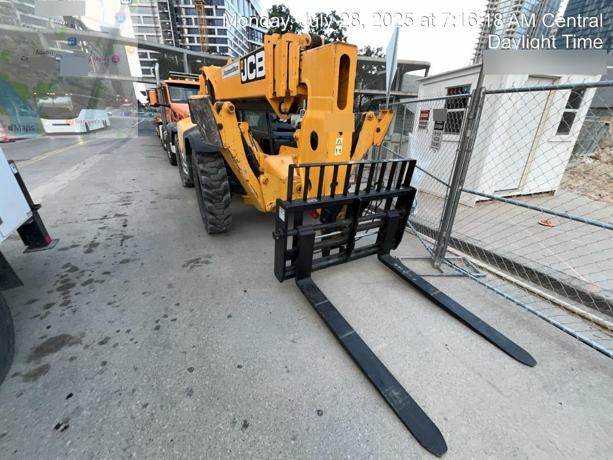 2025 JCB 400/F7377