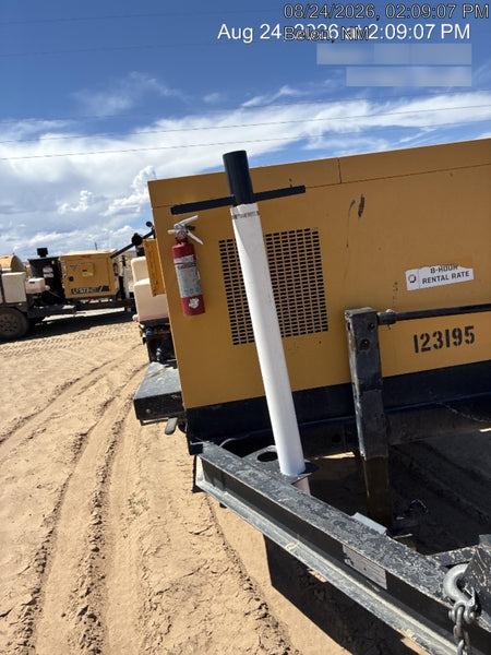 2021 Vac-Tron LP573XDT 500 Gallon Debris Tank w/ Hydraulic Tilt, two (2) 100 Gallon Water Tanks, Low Profile Torsion Axles (12,000 GVWR)