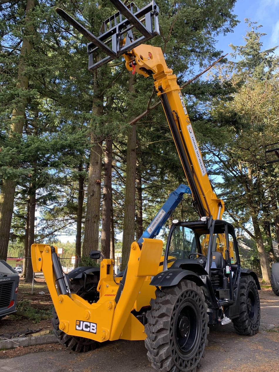 2020 JCB 510-56 Canopy, Solid Tires, Work Lights, Beacon, Aux Hydraulics, Back up Alarm, Lifting Eye, ES Decals
