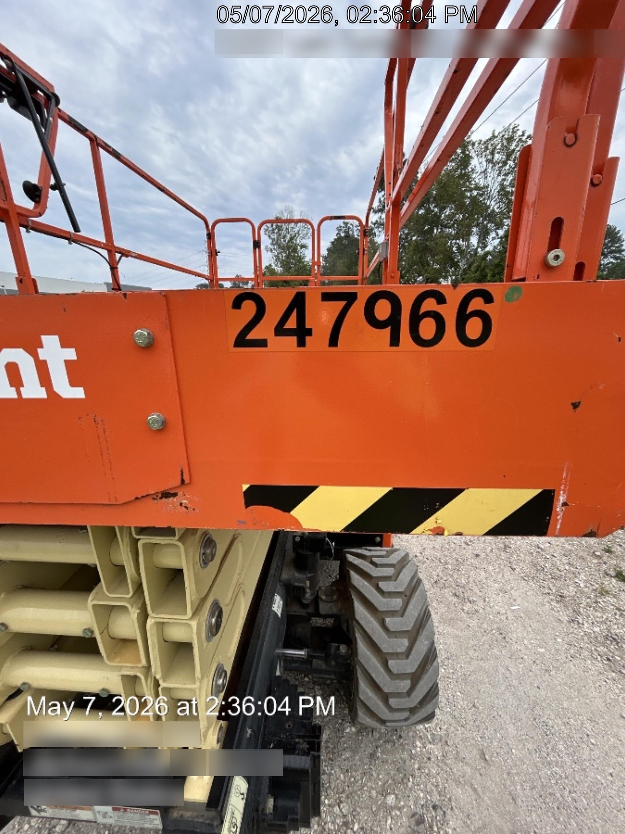 2022 JLG ERT4069