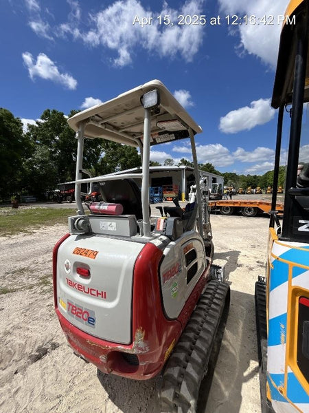 2022 TAKEUCHI TB20e