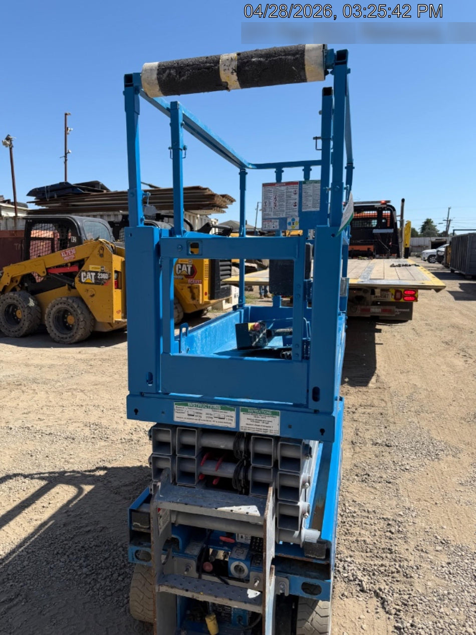 2020 Genie GS-1930 Solid Non Marking Tires, Beacon, Folding rails with half height swing gate, 800W Inverter