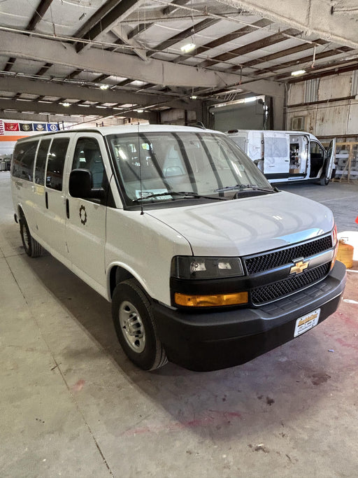 2025 CHEVROLET Express Van - Rental