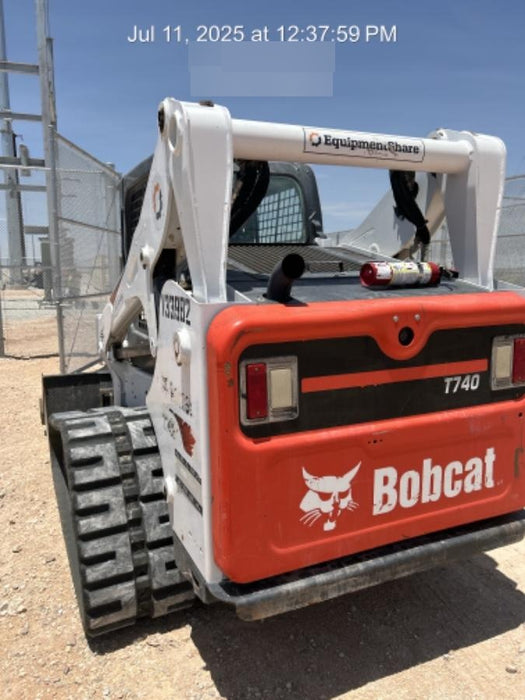 2021 BOBCAT T740