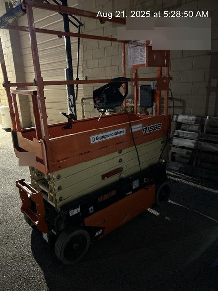 2022 JLG R1932