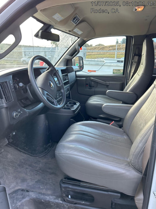 2025 CHEVROLET Express Van - Rental