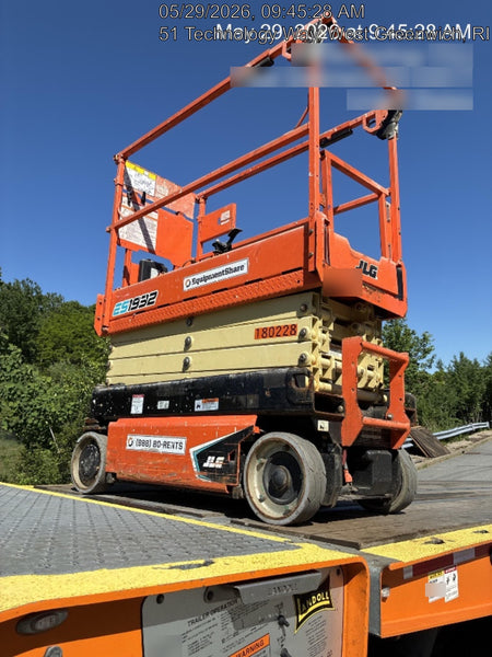 2021 JLG ES1932