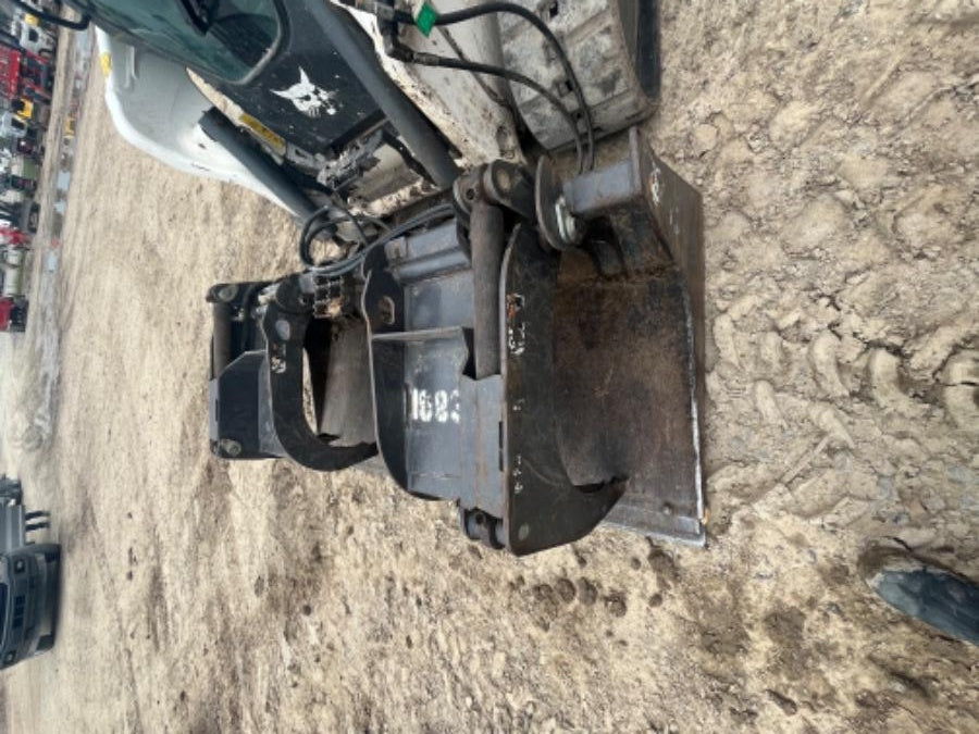 2020 PALADIN 76" Scrap Grapple Bucket - Paladin