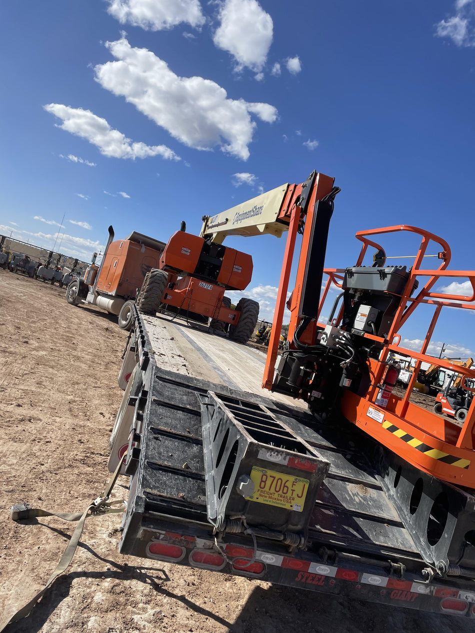 2022 JLG 860SJ