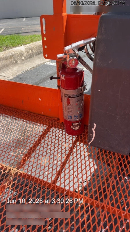 2022 JLG 860SJ