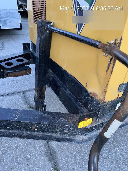 2021 VAC-TRON LP573XDT