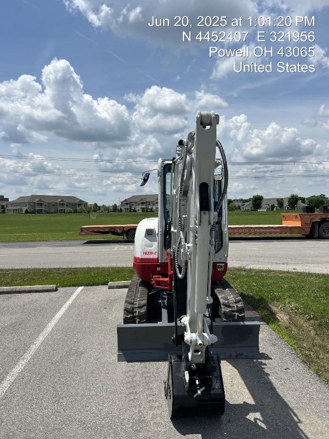 2025 TAKEUCHI TB235-2CR