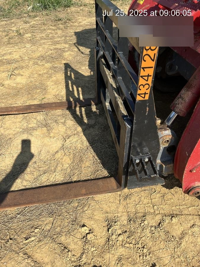 2024 ARROW MATERIAL HANDLING 72" Pallet Forks - Arrow