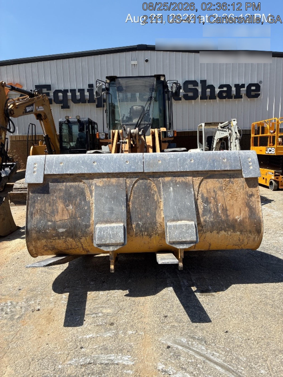 2016 Case 621F CLOSED CAB, JRB 416 STYLE HYD COUPLER