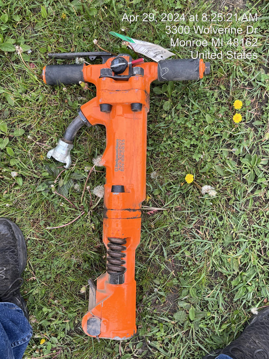 2023 MICHIGAN PNEUMATIC ES-TPB60-118-TRACKER