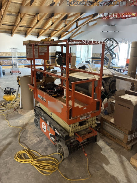 2022 JLG ES1330L