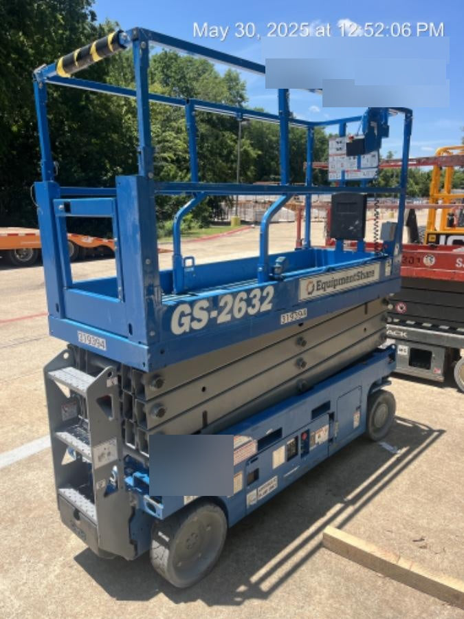 2023 GENIE GS-2632