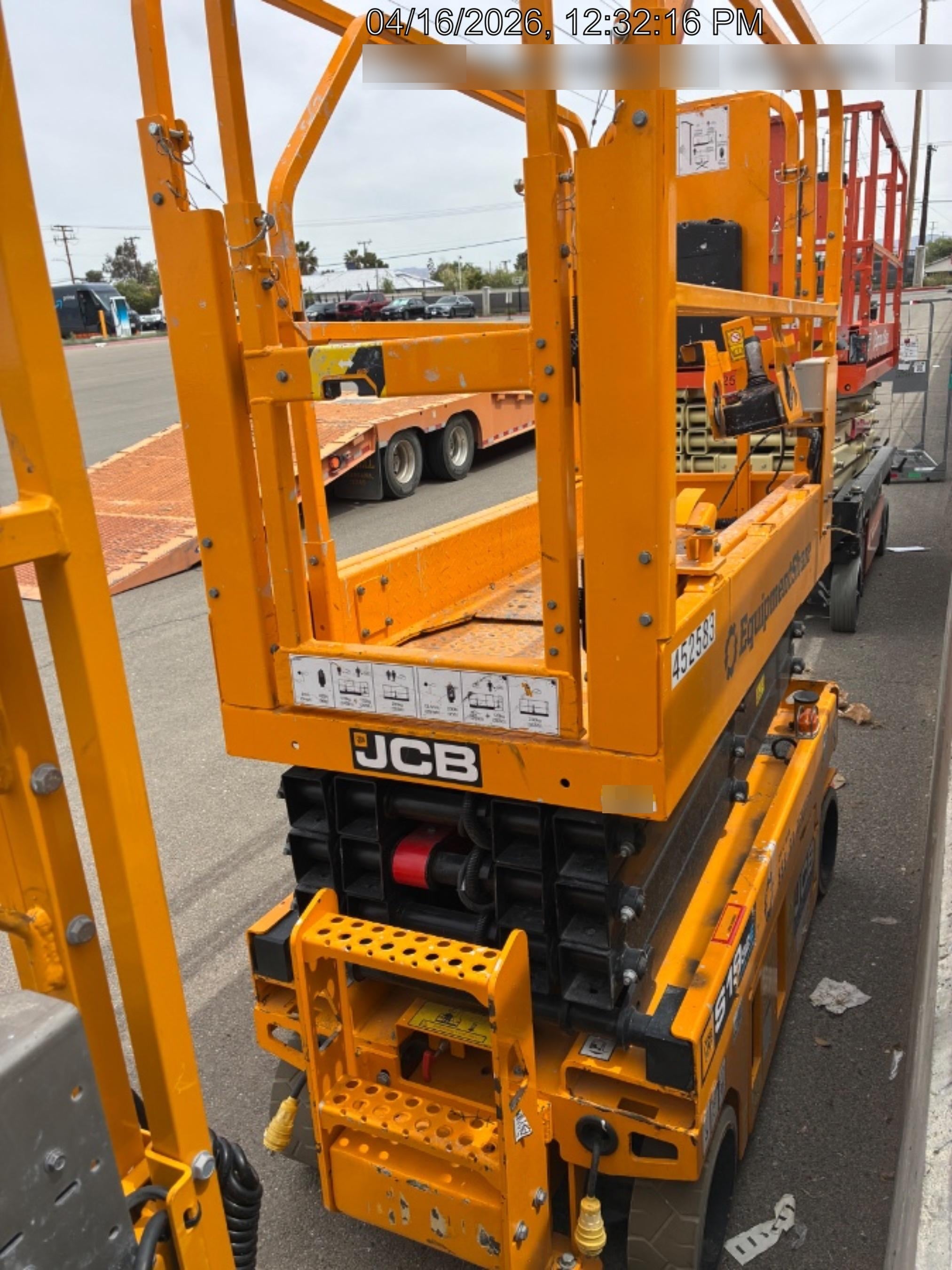 2024 JCB S1932E