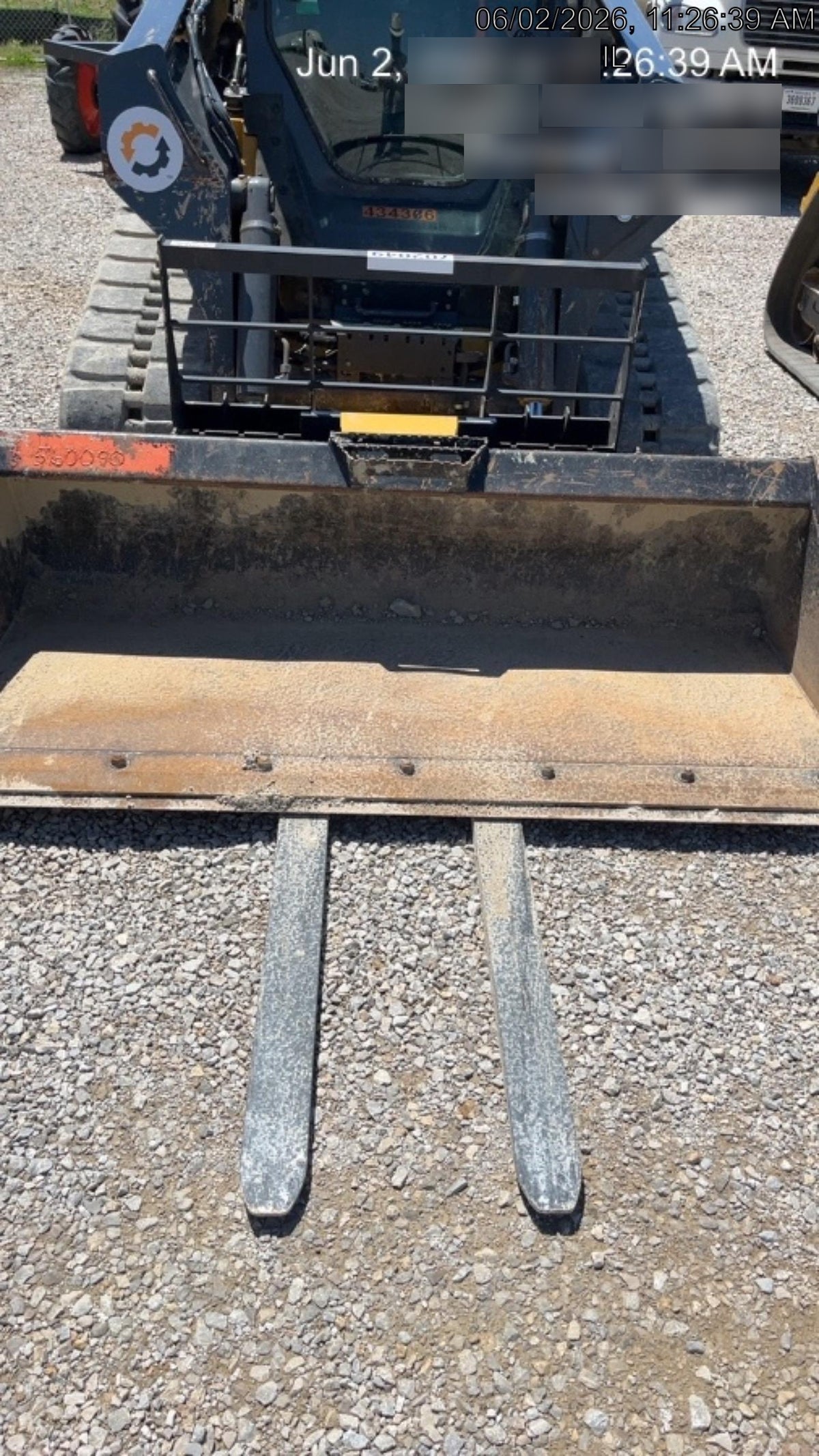 2026 ARROW MATERIAL HANDLING 72" Pallet Forks - Arrow