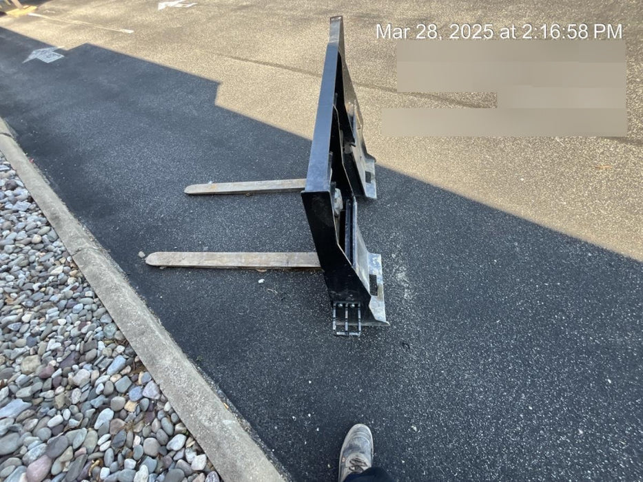 2022 PALADIN 48" Pallet Forks - Paladin