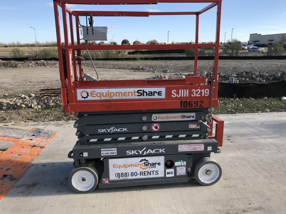 2018 SKYJACK SJIII-3219