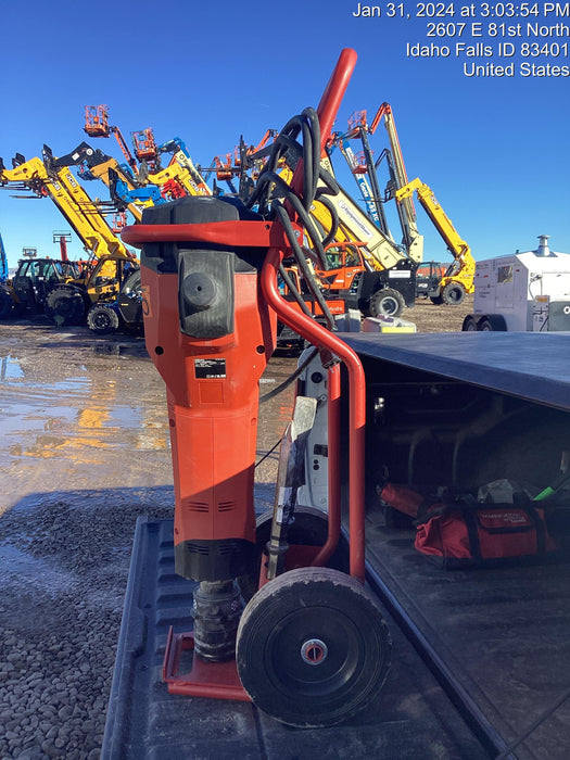 2023 HILTI TE 3000-AVR