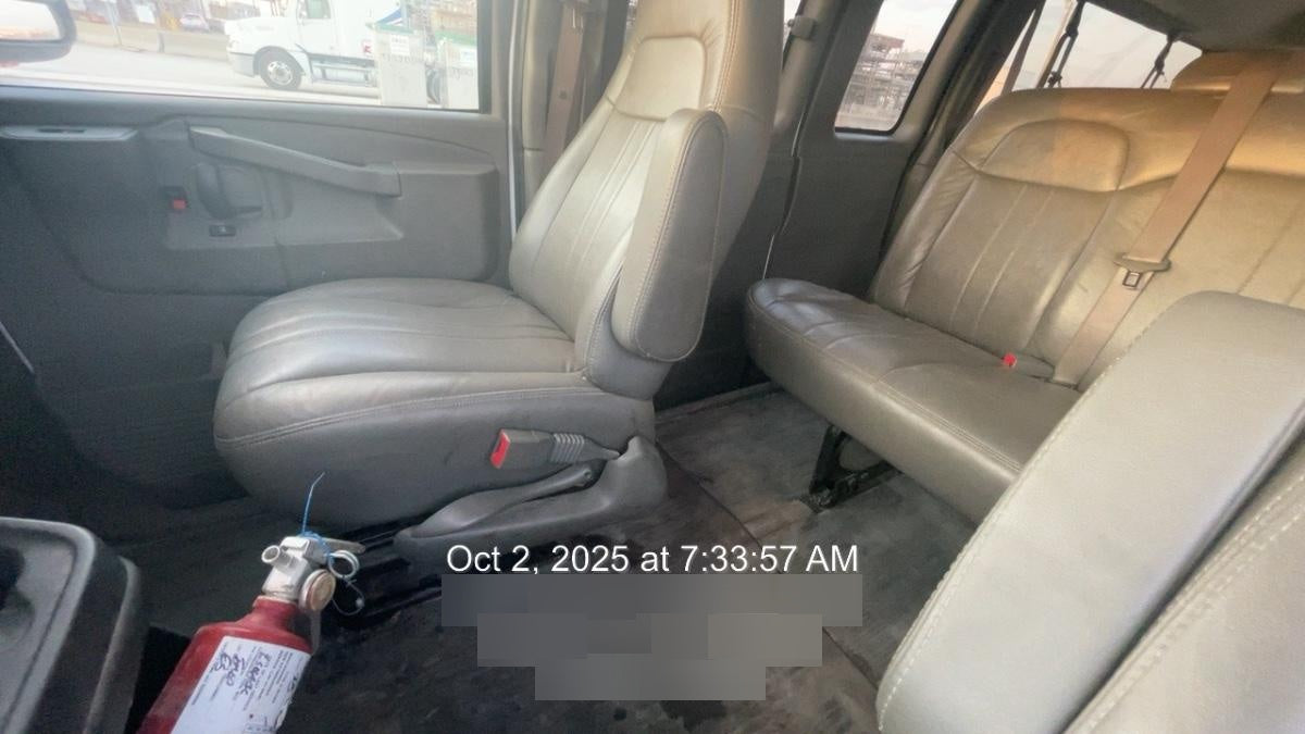 2023 CHEVROLET Express Van - Rental