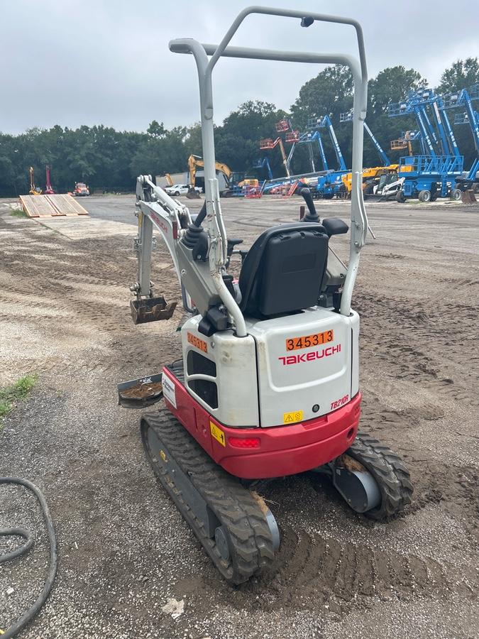2023 TAKEUCHI TB210R