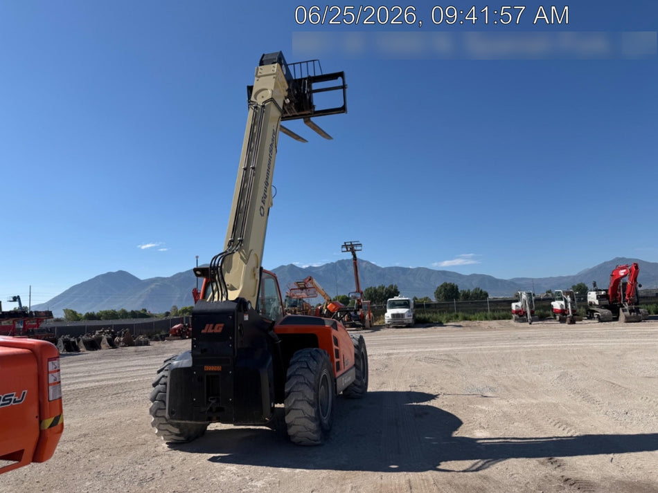 2024 JLG 1732