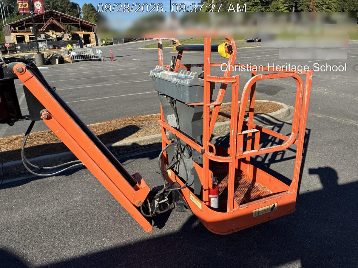 2019 JLG E400AJPN