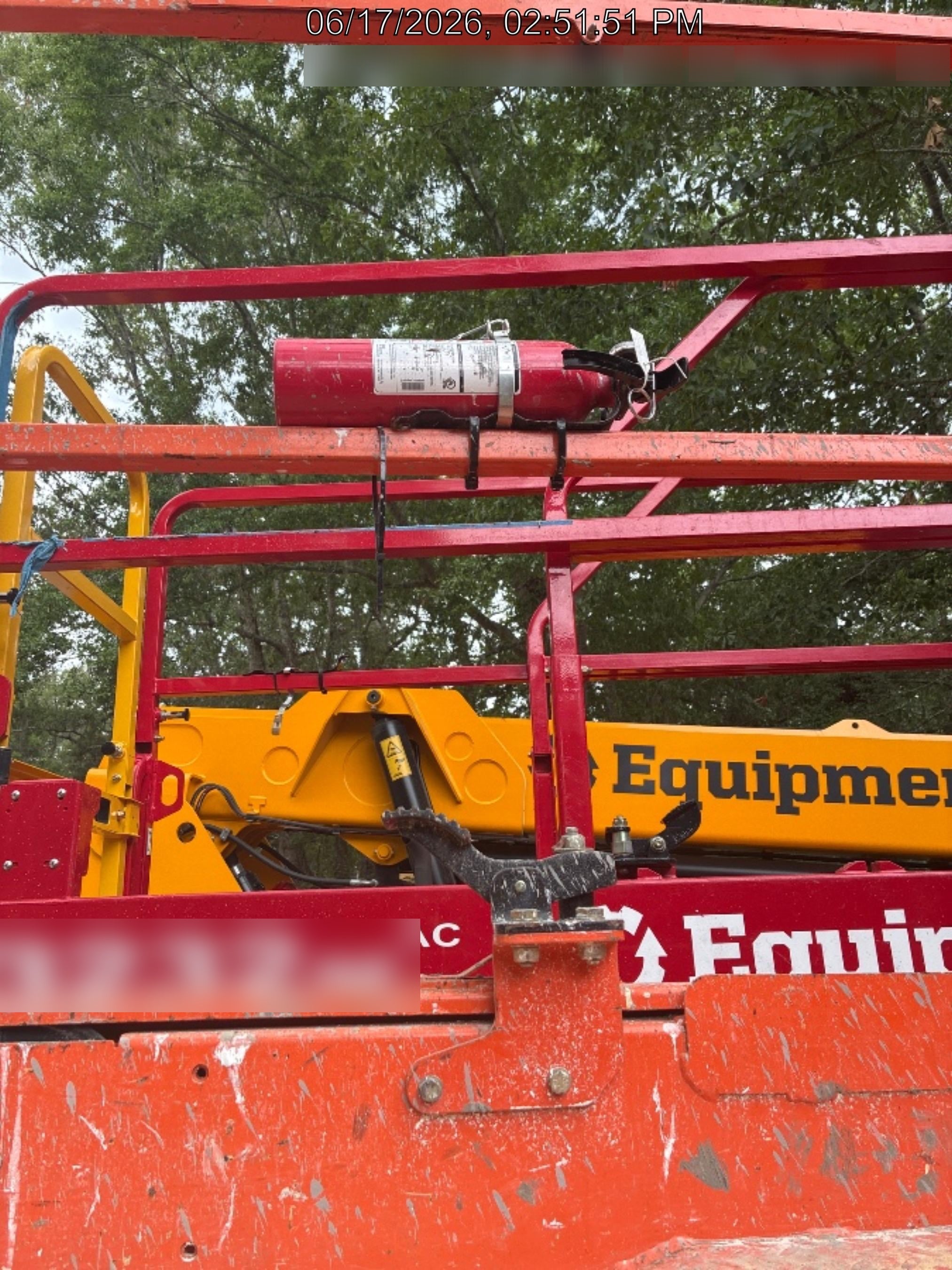 2022 JLG ES3246